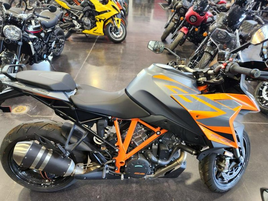 2023 KTM 1290 Super Duke GT