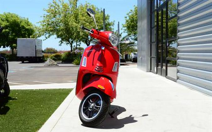 2024 Vespa GTS Super 300