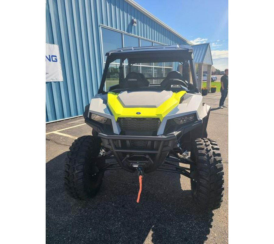 2024 Polaris® General XP 4 1000 Sport