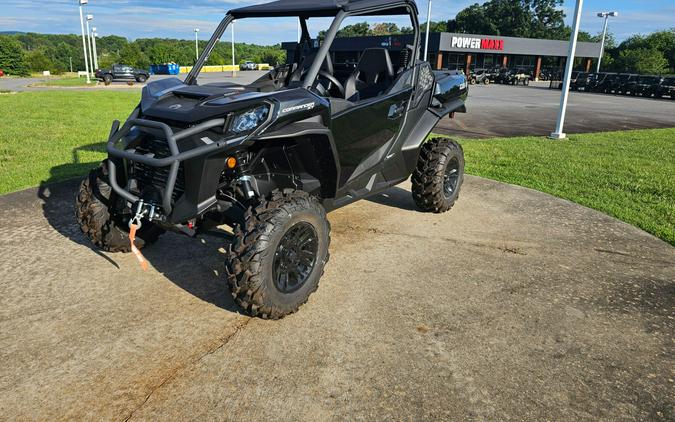 2025 Can-Am Commander XT 700