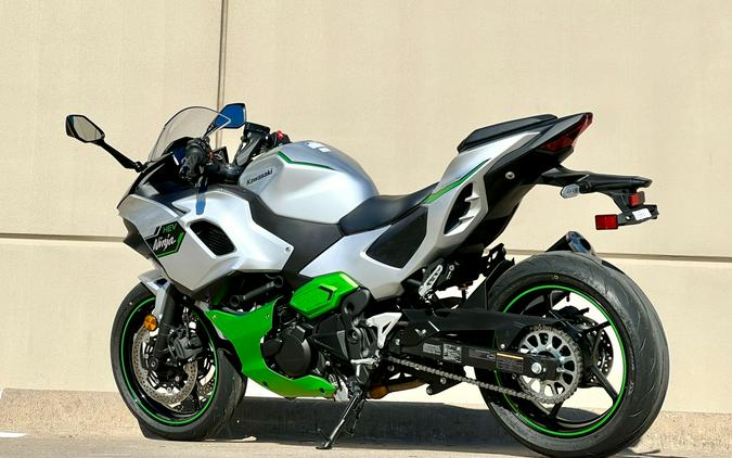2024 Kawasaki Ninja 7 Hybrid ABS