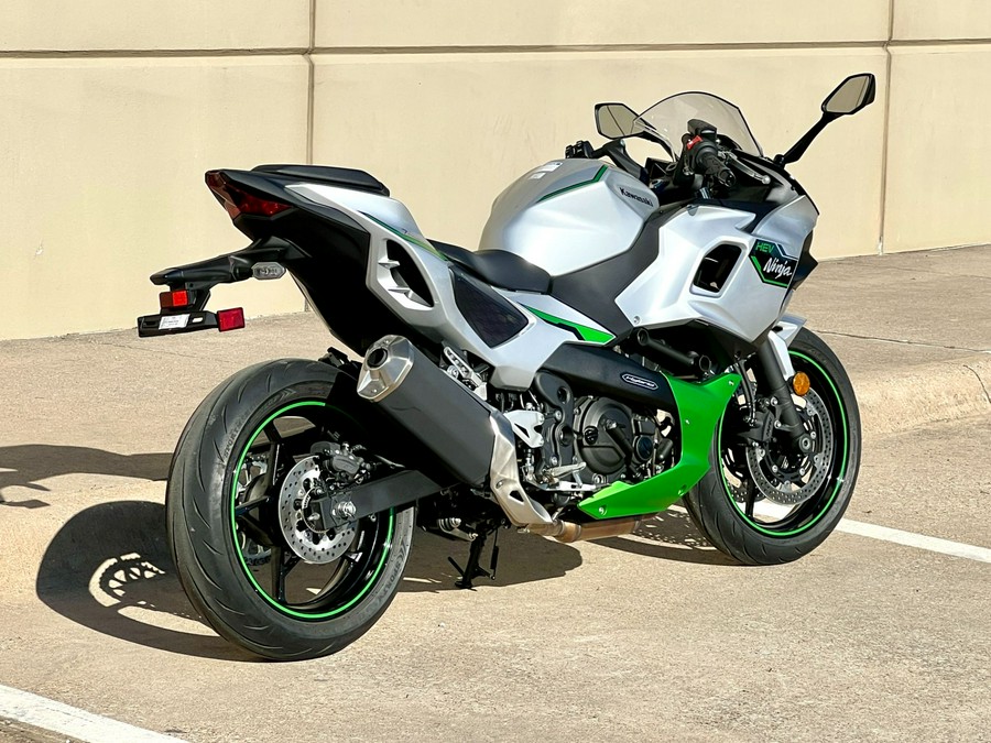 2024 Kawasaki Ninja 7 Hybrid ABS
