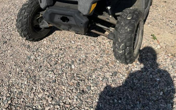 2016 Can-Am Defender HD8