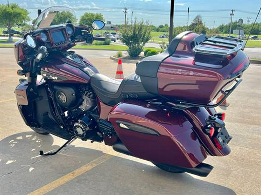 2024 Indian Motorcycle Roadmaster® Dark Horse®