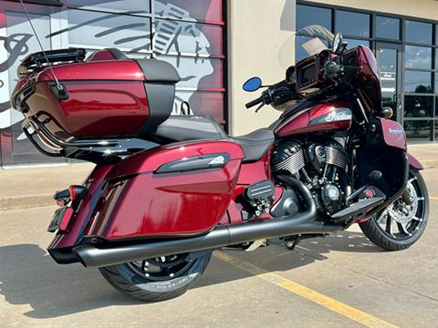 2024 Indian Motorcycle Roadmaster® Dark Horse®