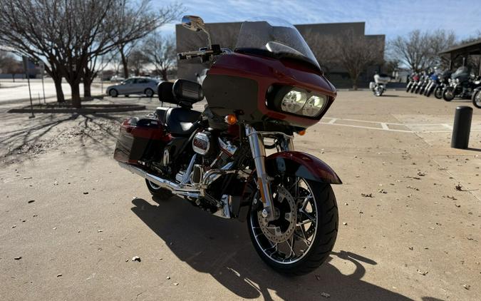 2021 Harley-Davidson® Road Glide® Special Billiard Red/Vivid Black