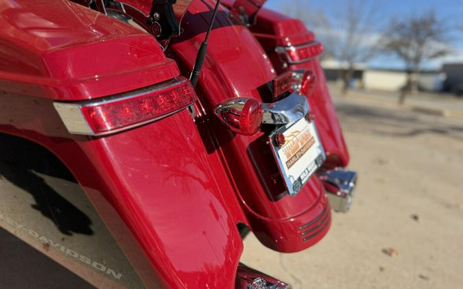 2021 Harley-Davidson® Road Glide® Special Billiard Red/Vivid Black