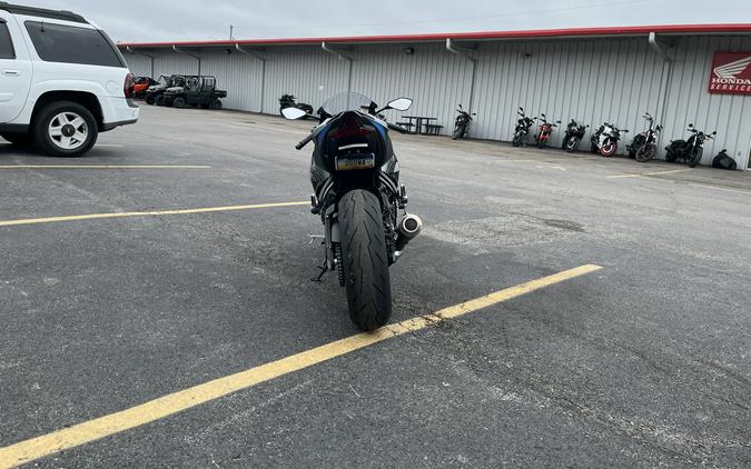 2026 Kawasaki Ninja® ZX™-6R Base
