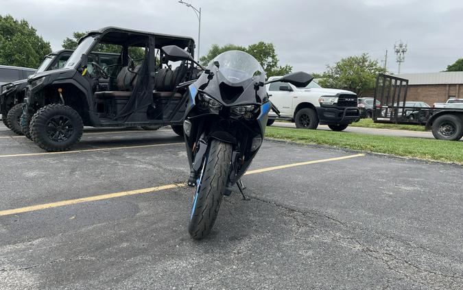 2026 Kawasaki Ninja® ZX™-6R Base