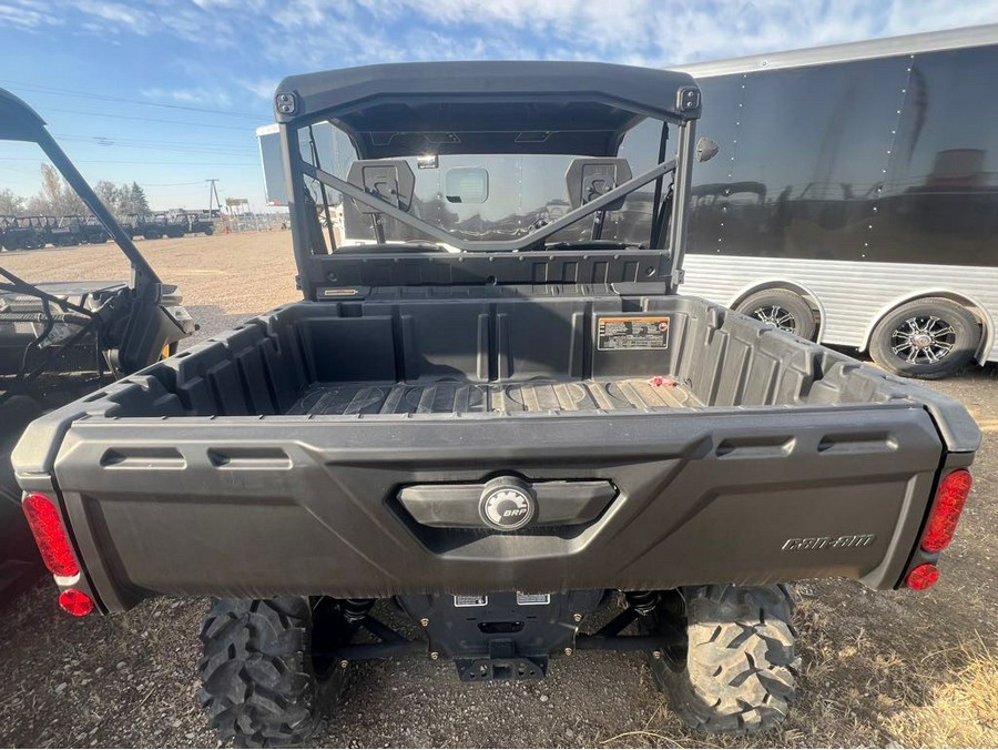 2024 Can-Am Defender XT HD10