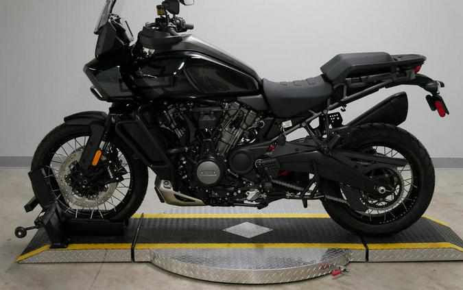 2025 Harley-Davidson® RA1250S - Pan America® 1250 Special