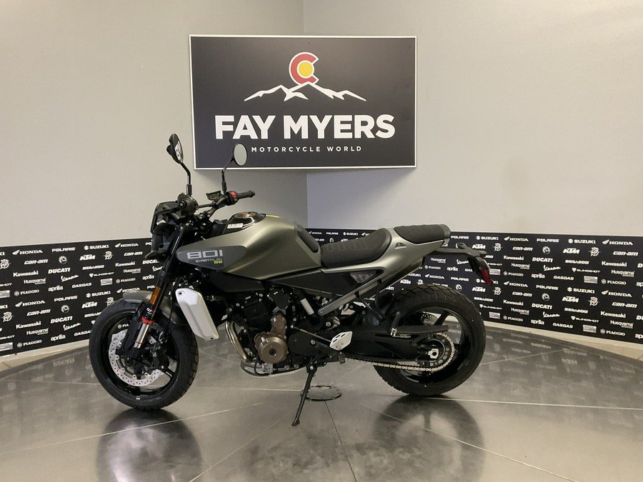 2027 HUSQVARNA SVARTPILEN 801 - 040217Q