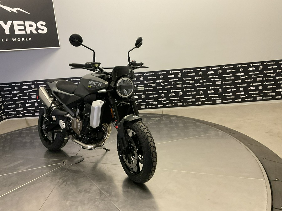 2027 HUSQVARNA SVARTPILEN 801 - 040217Q