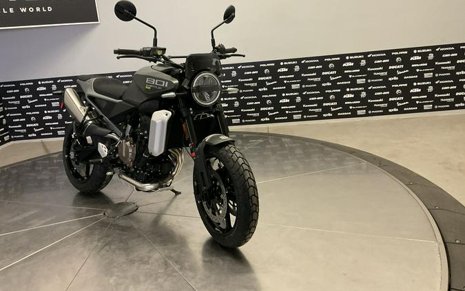 2027 HUSQVARNA SVARTPILEN 801 - 040217Q