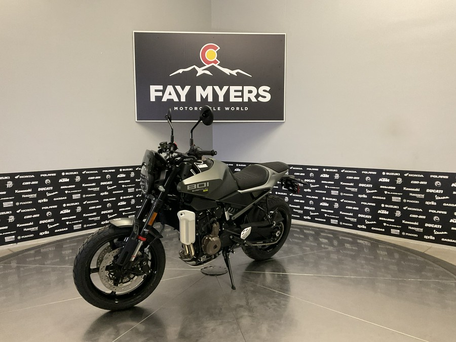 2027 HUSQVARNA SVARTPILEN 801 - 040217Q