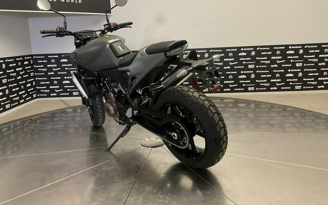 2027 HUSQVARNA SVARTPILEN 801 - 040217Q