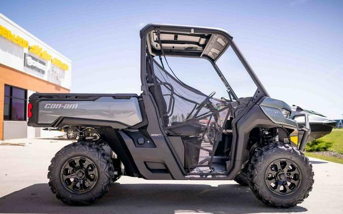 2024 Can-Am® Defender XT HD9