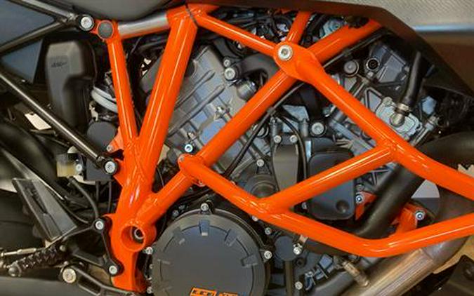 2020 KTM 1290 Super Duke GT