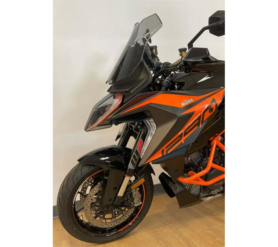 2020 KTM 1290 Super Duke GT