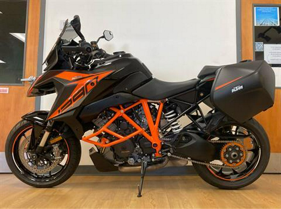 2020 KTM 1290 Super Duke GT