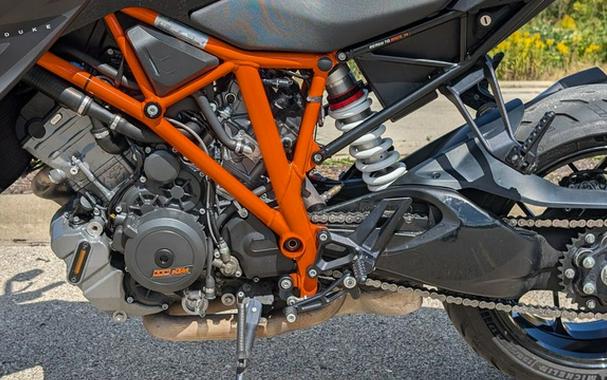 2015 KTM Super Duke 1290 R ABS