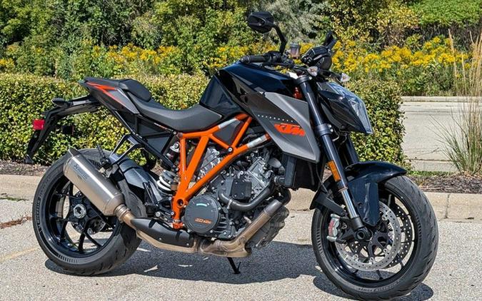 2015 KTM Super Duke 1290 R ABS