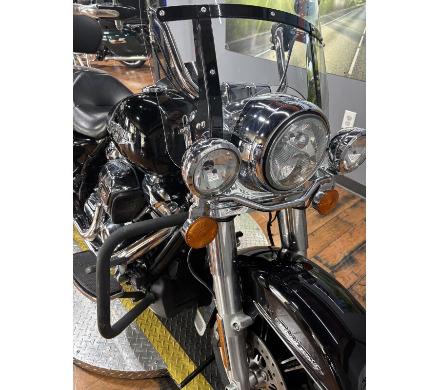 2021 Harley-Davidson® Road King® BLACK