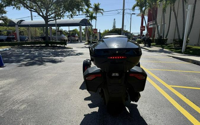 2023 Can-Am Spyder F3 Limited Dark Wheels