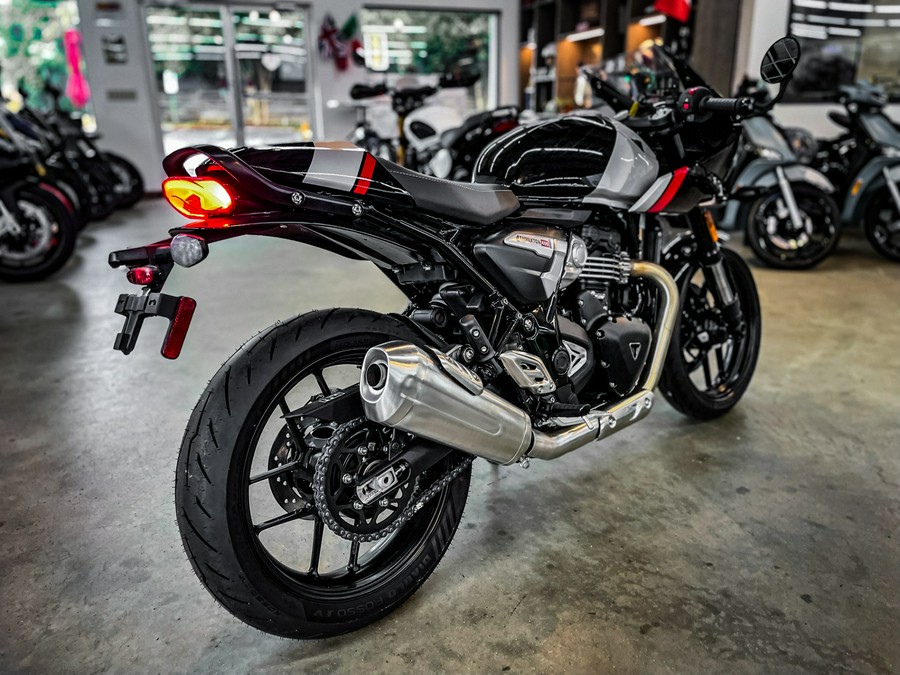 2026 TRIUMPH THRUXTON 400
