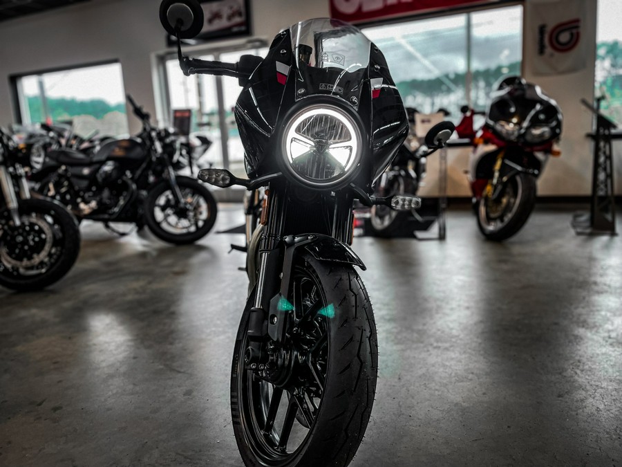 2026 TRIUMPH THRUXTON 400