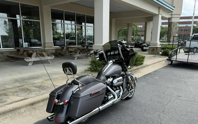 FLHXS 2017 Street Glide® Special