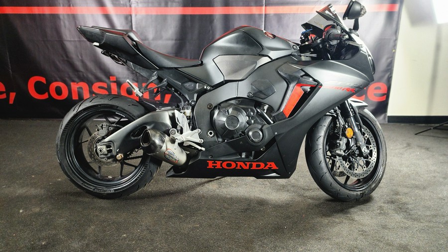2017 HONDA CBR1000RR ABS - F000398