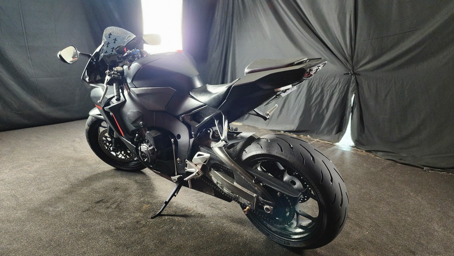 2017 HONDA CBR1000RR ABS - F000398