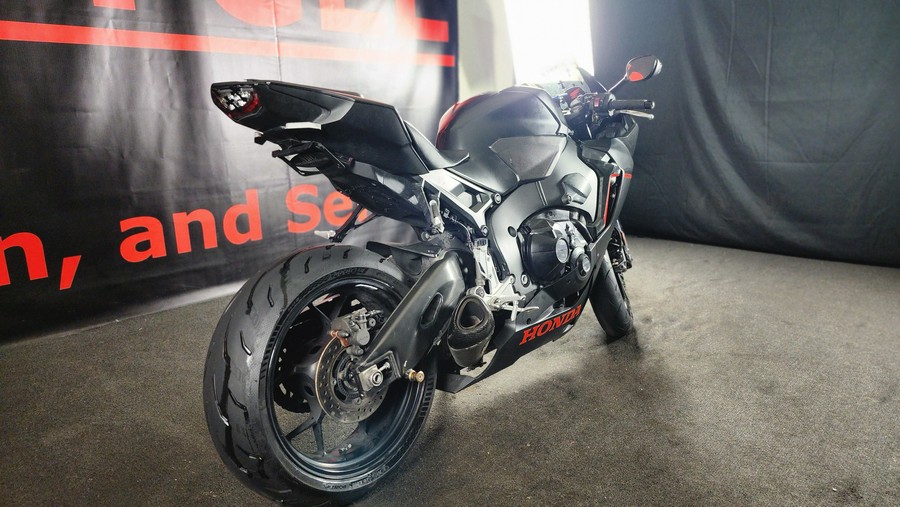 2017 HONDA CBR1000RR ABS - F000398