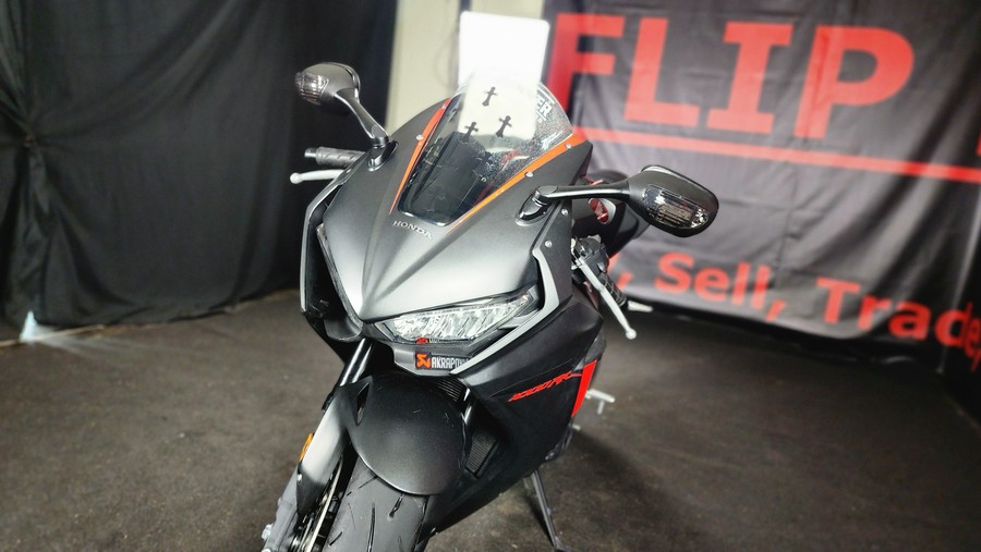 2017 HONDA CBR1000RR ABS - F000398