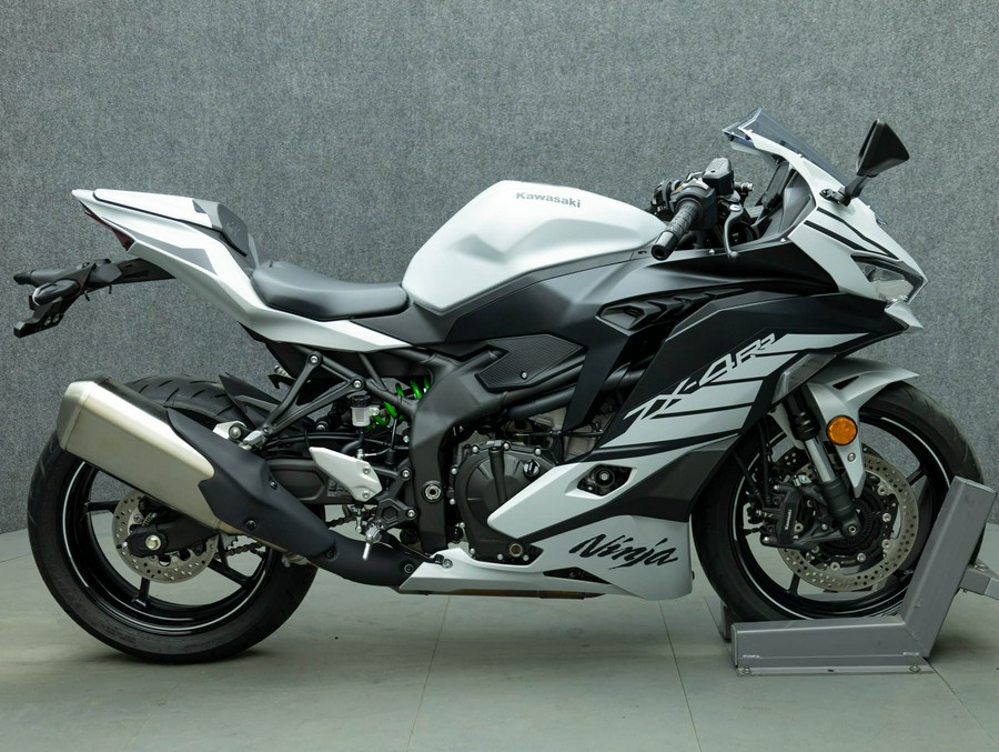 2025 KAWASAKI ZX400 NINJA ZX4RR W/ABS