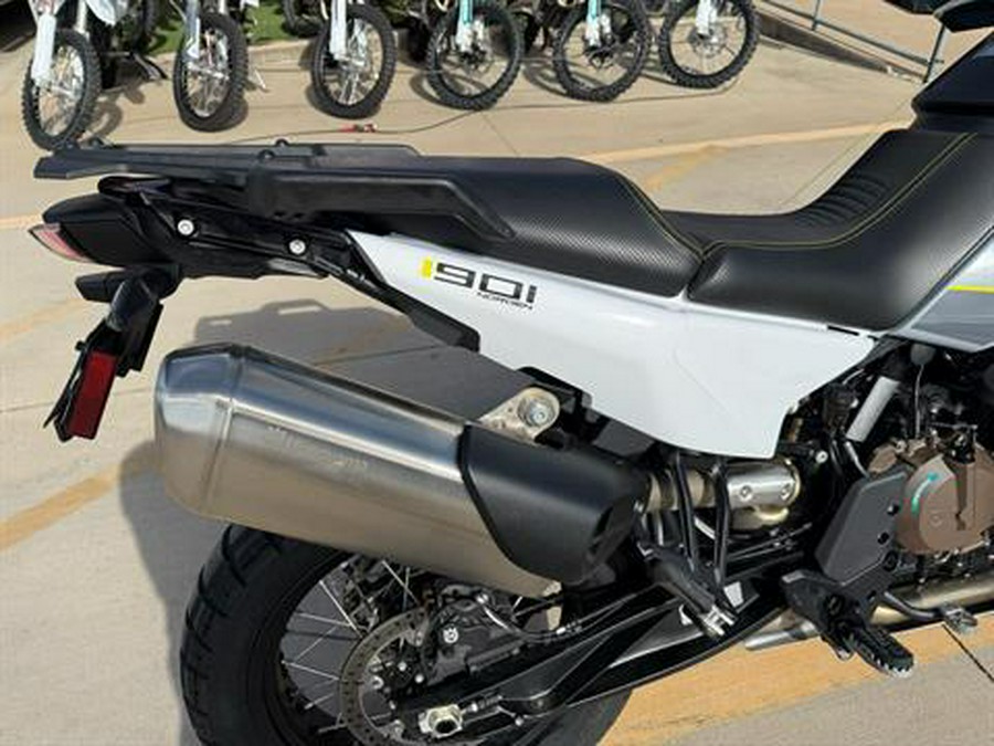 2025 Husqvarna Norden 901