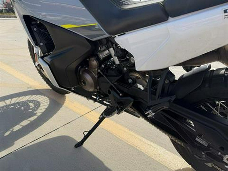 2025 Husqvarna Norden 901