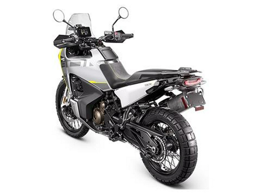 2025 Husqvarna Norden 901