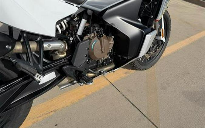 2025 Husqvarna Norden 901