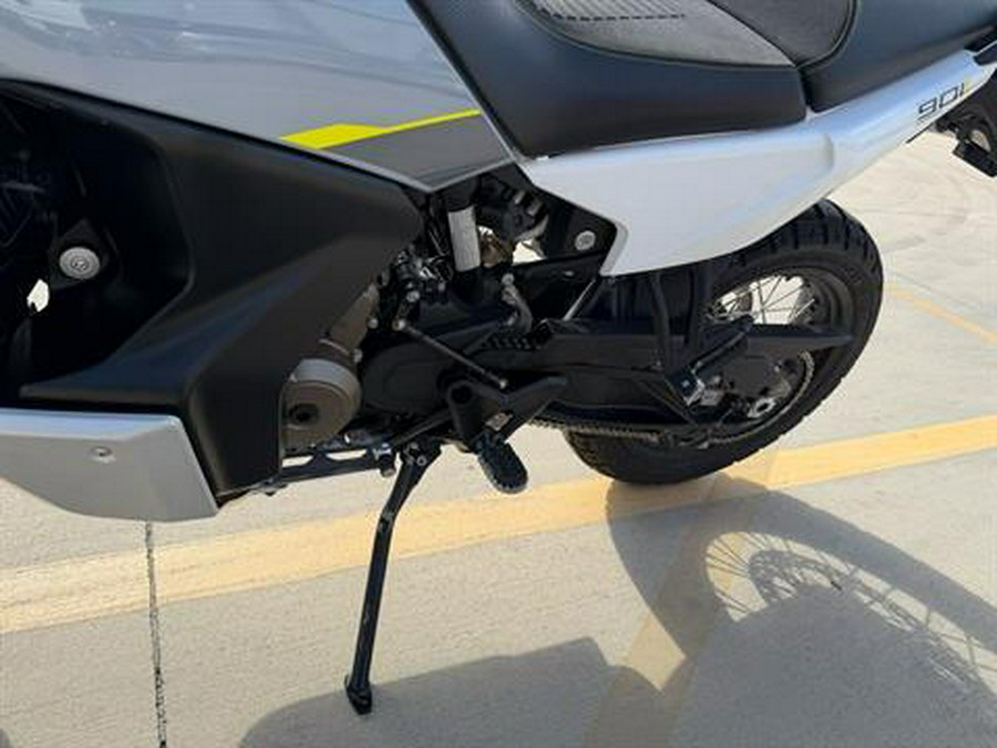 2025 Husqvarna Norden 901