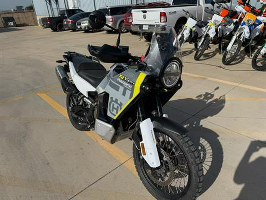 2025 Husqvarna Norden 901