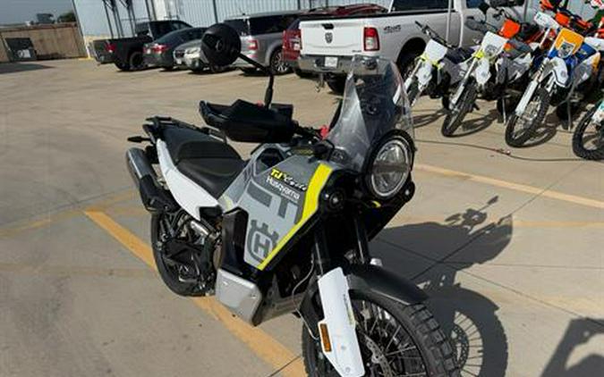 2025 Husqvarna Norden 901