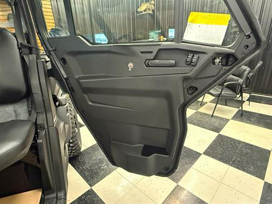 2026 Can-Am Defender DPS CAB HD10