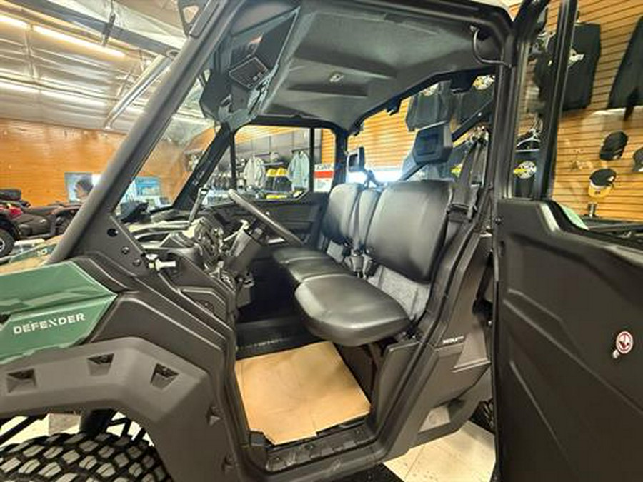 2026 Can-Am Defender DPS CAB HD10
