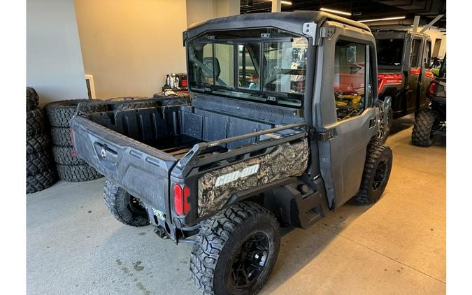 2017 Can-Am Defender XT CAB HD10