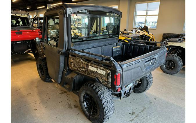 2017 Can-Am Defender XT CAB HD10