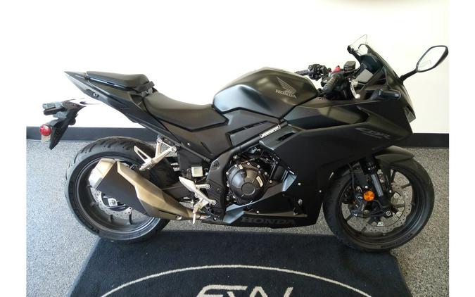 2024 Honda CBR500R ABS - Matte Black Metallic