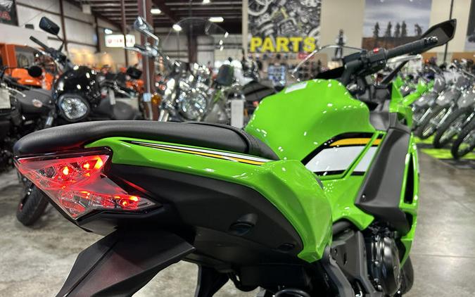 2025 Kawasaki Ninja® 650 KRT Edition ABS