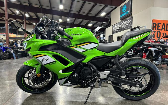 2025 Kawasaki Ninja® 650 KRT Edition ABS